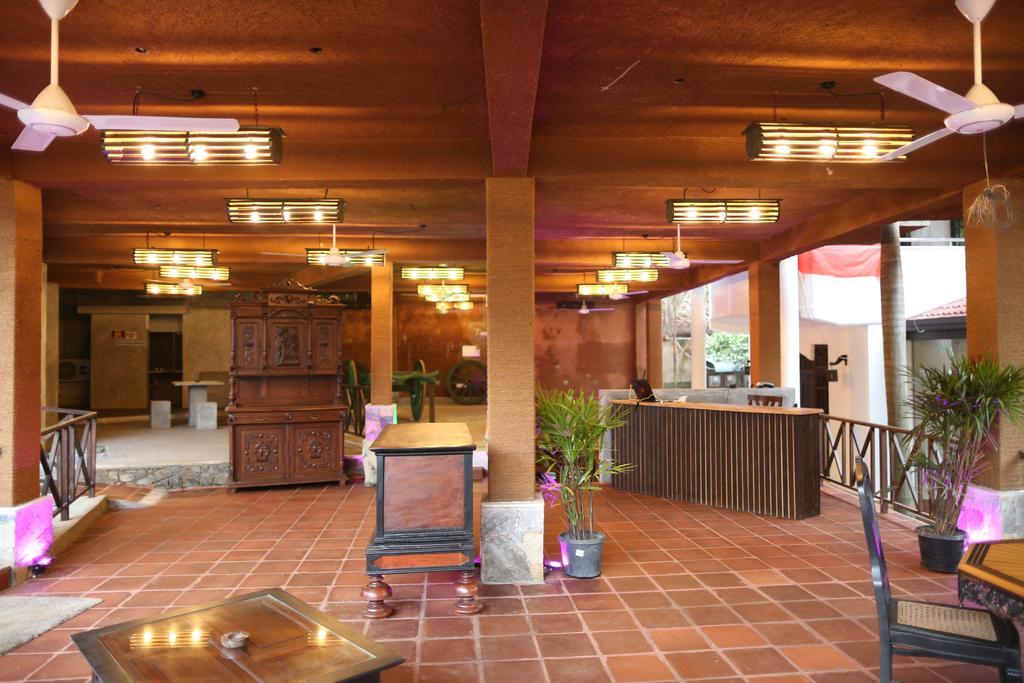 Villa Pinnawala & Restaurant ภายนอก รูปภาพ